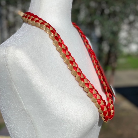 Satin Ribbon Lei ~ Lunar New Year with Dragon Envelope - Picture 3 of 3